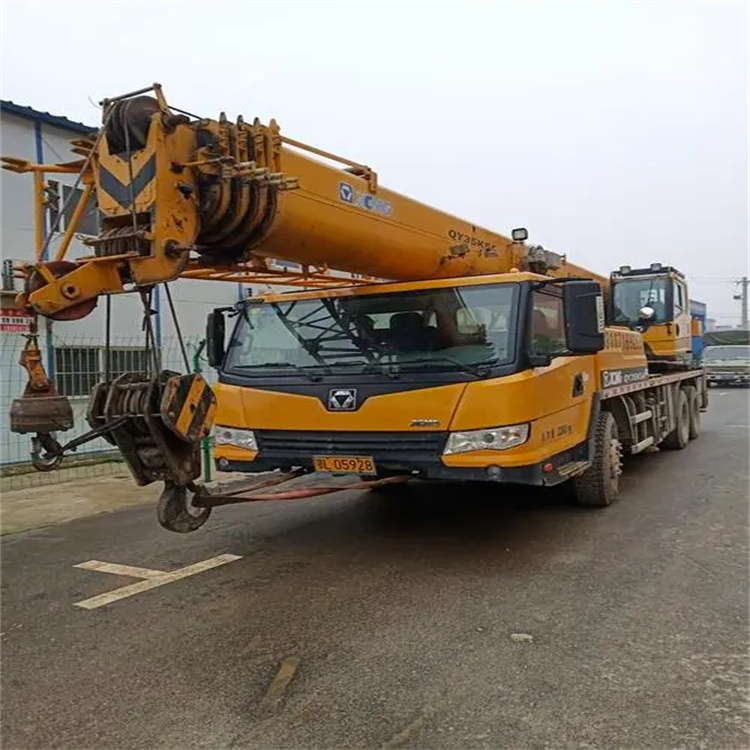 沔城回族镇吊车出租保险：全面覆盖，安全无忧